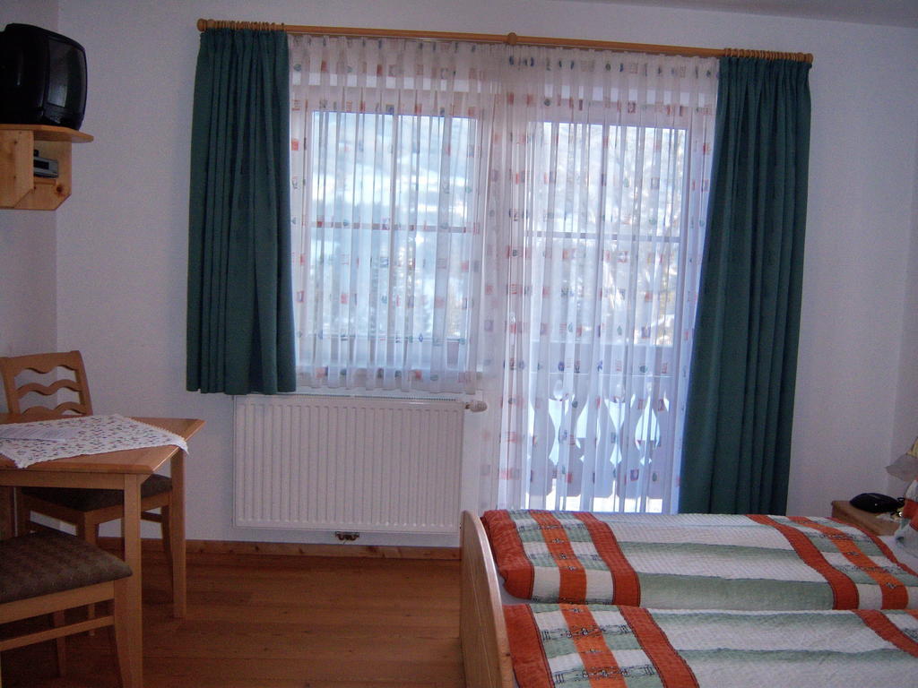 Appartement Zum Roessl Ramsau am Dachstein Szoba fotó
