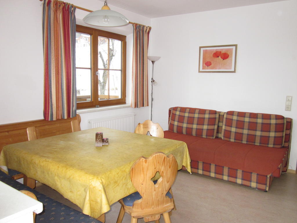 Appartement Zum Roessl Ramsau am Dachstein Szoba fotó