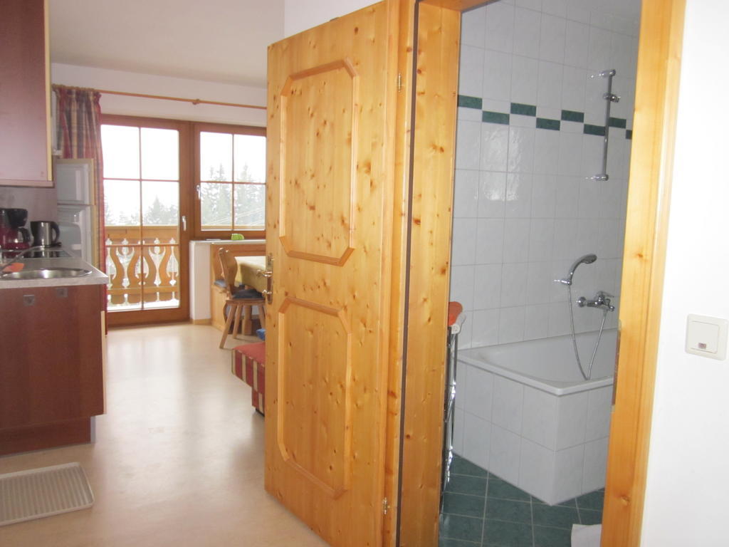 Appartement Zum Roessl Ramsau am Dachstein Szoba fotó
